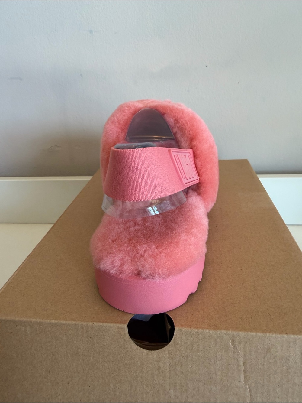 UGG Super Fluff Slipper Prism Pink Womens 9 Sheepskin Platform Slingback NEW - Picture 2 of 7